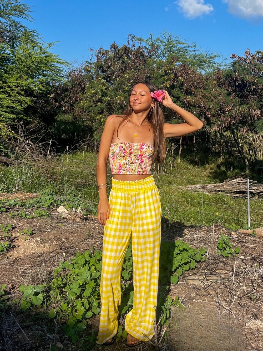 NWT Kiele Hawaii Rissa palaka Wide Leg Smocked Waist Gingham Pants -Yellow Large